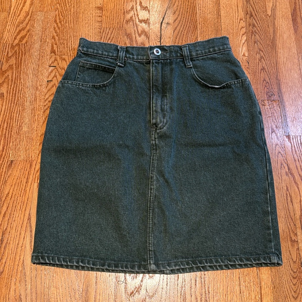 Invisible vintage 100% cotton denim skirt green size 11/12 M